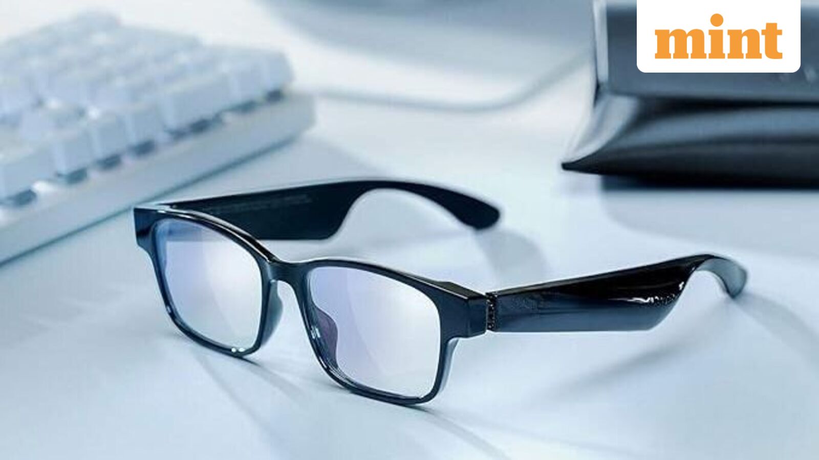 smart glasses 1763627704801 1763627712379